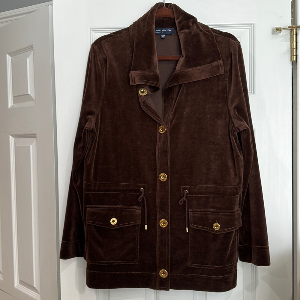 Jones New York outer jacket / sweatshirt mint condition